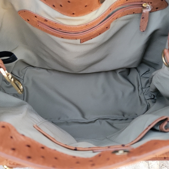 Got It Love It Large Textured Ostrich Print Leather Hobo/Crossbody/Tote - Picture 9 of 15